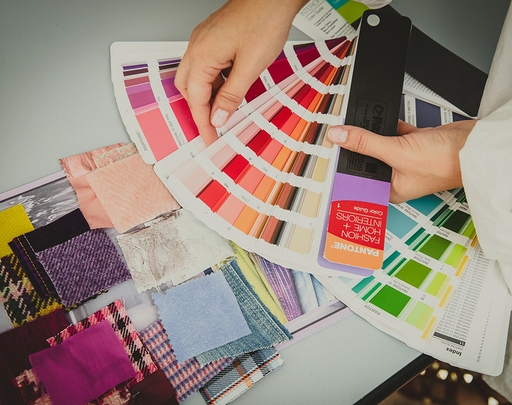 STUDIO E DEFINIZIONE PALETTE COLORI